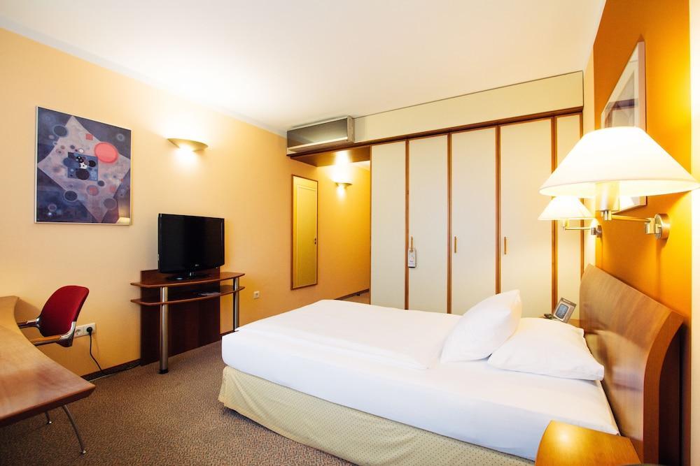 Globana Airport Hotel Schkeuditz Luaran gambar